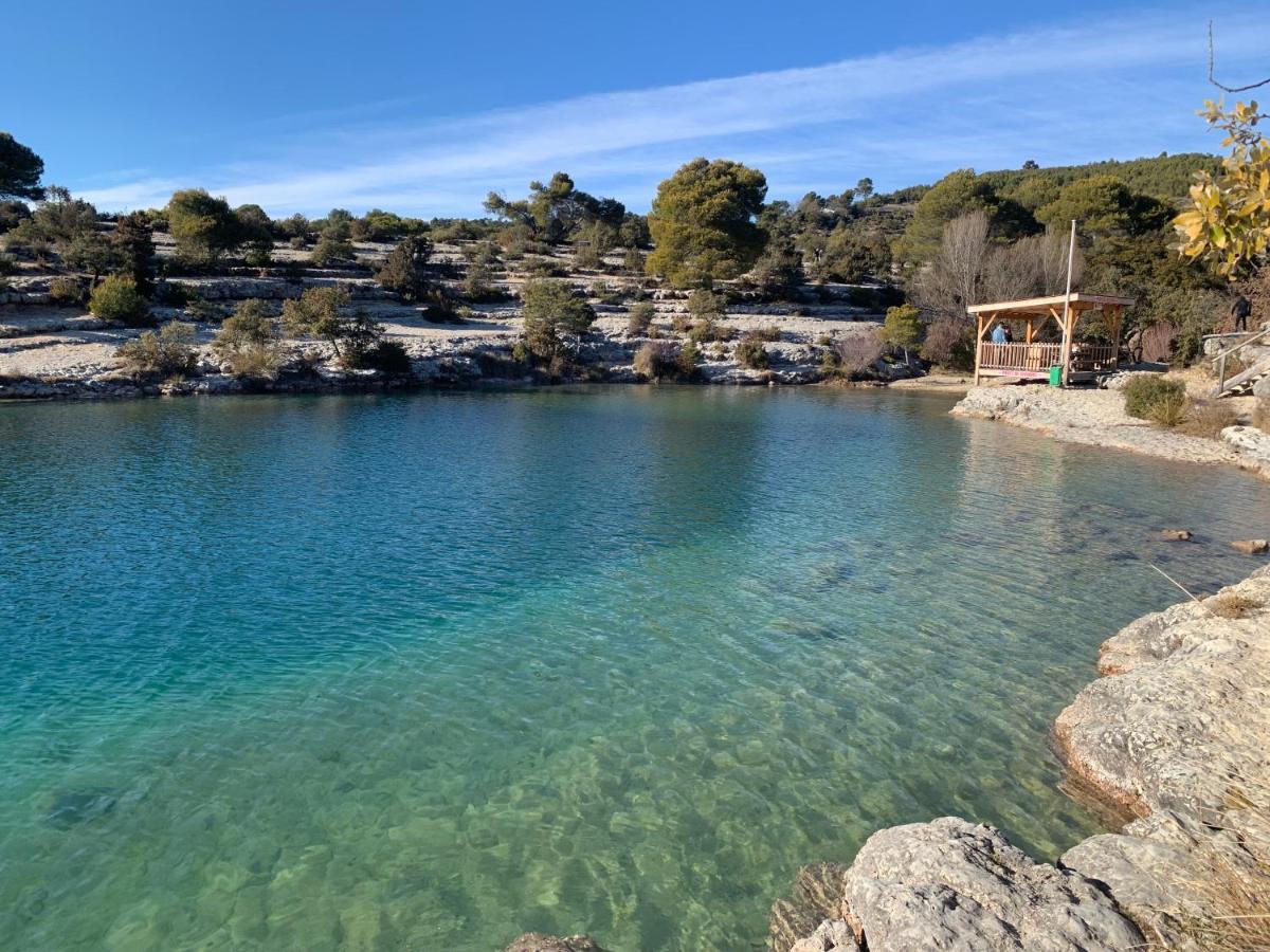 Votre Cocon En Pierre Et Son Spa En Option Gite Le Repos Des Chenes Regusse Luaran gambar